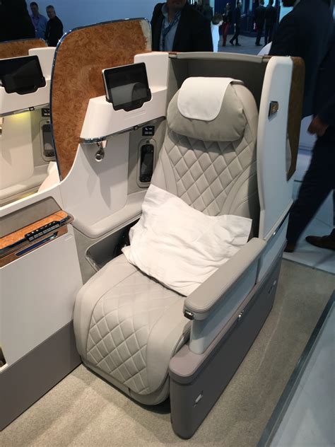 2-3-2 business class|Expert guide to business class seats & cabin layouts.